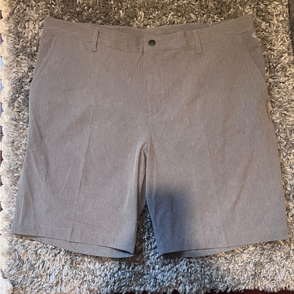 Men's Adidas Crosshatch Gray Golf Shorts Size 40 NWT